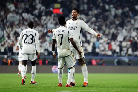 中国对日本足球世界杯预选赛